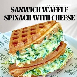 แซนวิชวาฟเฟิลผักโขมชีส