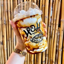 นมสดบราวน์ชูก้า