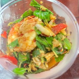 ผัดกระเพรากุ้ง/ไข่ดาว ราดข้าว