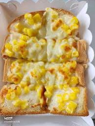 ปังชีสฉ่ำ หน้าข้าวโพด