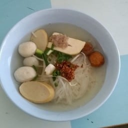 ก๋วยเตี๋ยวลุงโด่ง