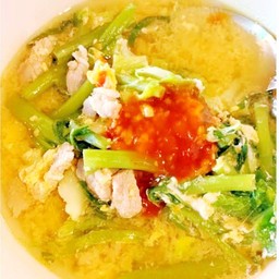 สุกี้ น้ำ วุ้นเส้น หมูสับ.+ไข่1ฟอง+ฟรีใส่ลูกชิ้น