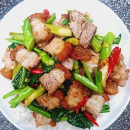 คะน้าหมูกร๊อบกรอบ