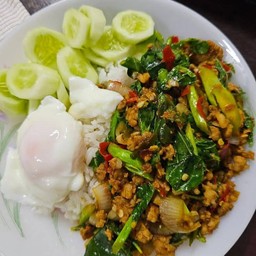 ผัดกระเพราใส่คะน้า (เลือกเนื้อสัตว์เองได้)