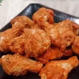 น่องไก่ทอดน้ำปลา ร้อนๆๆ