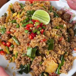 ข้าวผัดต้มยำหมูสับ