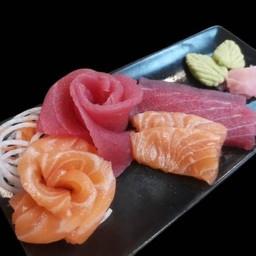 แซลมอนทูน่าซาชิมิ