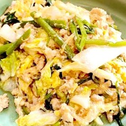 สุกี้ ผัดแห้ง วุ้นเส้น หมูสับ+ไข่1ฟอง+ฟรีใส่ลูกชิ้น