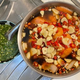 แซลม่อนดองซีอิ๊วเกาหลี พร้อมน้ำจิ้มซีฟู๊ด