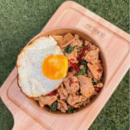 กระเพราหมูชิ้น