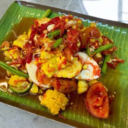 ตำข้าวโพดไข่เค็ม