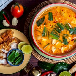 ต้มยำหมูกรอบน้ำข้น