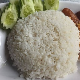 ข้าวหมูทอดกระเทียม