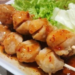 ลูกชิ้นเอ็นหมูย่าง