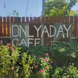Onlyaday slow coffee cafe (โอนลี่อะเด คาเฟ่) อู่ทอง
