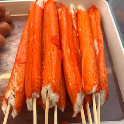 ชายสี่บะหมี่เกี๊ยว แยกสาธารณะสุข