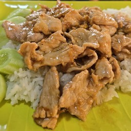 ข้าวหมูกระเทียม