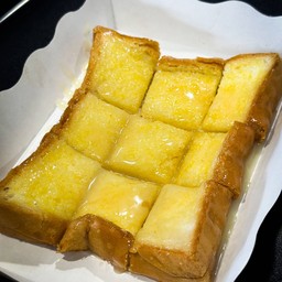 ปังปิ้งเนยนมน้ำตาล