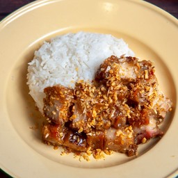 หมูกรอบทอดกระเทียม