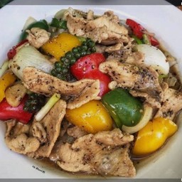 ข้าวผัดพริกไทยดำ