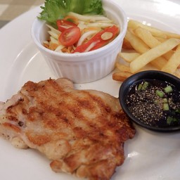 ตำไทยสเต็กไก่จิ้มแจ่ว