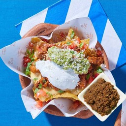 Ground Beef Supreme Nachos (L)