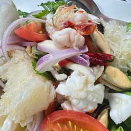 ยำรวมมิตรทะเล