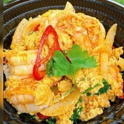 ข้าวราดผัดผงกะหรี่กุ้ง