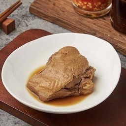 สะโพกเป็ดตุ๋น  1 ชิ้น