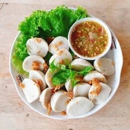 ลูกชิ้นปลาลวกจิ้ม