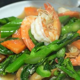 คะน้ากุ้งสด