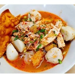 ก๋วยเตี๋ยวเส้นเล็ก ต้มยำ