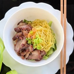 ก๋วยเตี๋ยวหมูตุ๋น-หมูย่าง (ร้าน ซิ ฮก ง้วน)