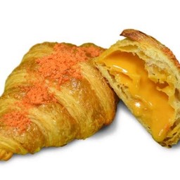 ครัวซองไข่เค็ม