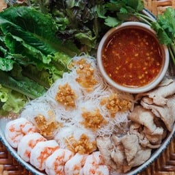 เมี่ยงเส้นหมี่หมูกุ้ง