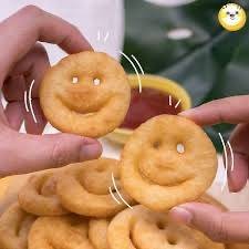 เฟรนช์ฟรายส์หน้ายิ้ม