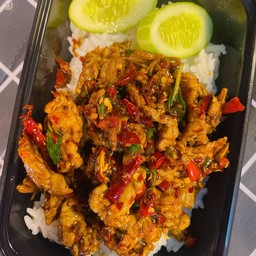 กะเพราเนื้อชิ้น