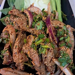 น้ำตกเนื้อ