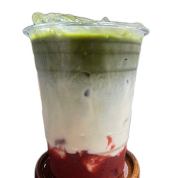มัทฉะนมสดสตอเบอรี่
