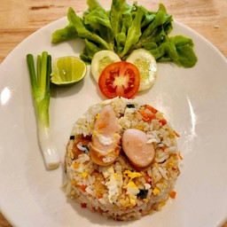 ข้าวผัดไส้กรอก
