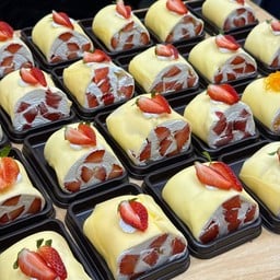 เครปโรลสตอเบอร์รี่