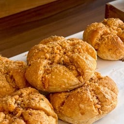 ขนมปังบริออชกระเทียม