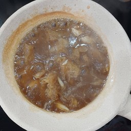 กระเพาะปลาน้ำแดง (กลาง)