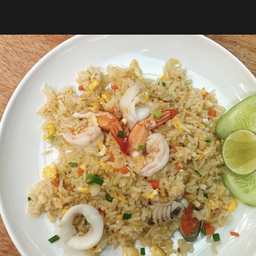 ข้าวผัดทะเล