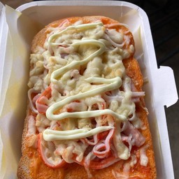 พิซซ่าปูอัดชีส