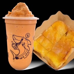 ชาไทยปั่น + ปังปิ้งเนยนม