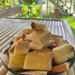 ขนมปังเซตเนยนมภูเขาระเบิด