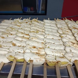 กล้วยปิ้งกลางสุกพอดี ฟรีน้ำจิ้ม 1 กระปุก   เจ