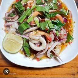 ยำรวม (กุ้ง , หมึก )