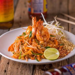 ผัดไทยกุ้งสด